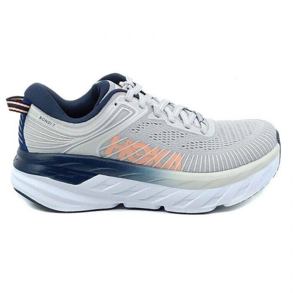 Hoka Bondi 7 in color Lunar Rock/Black Iris!